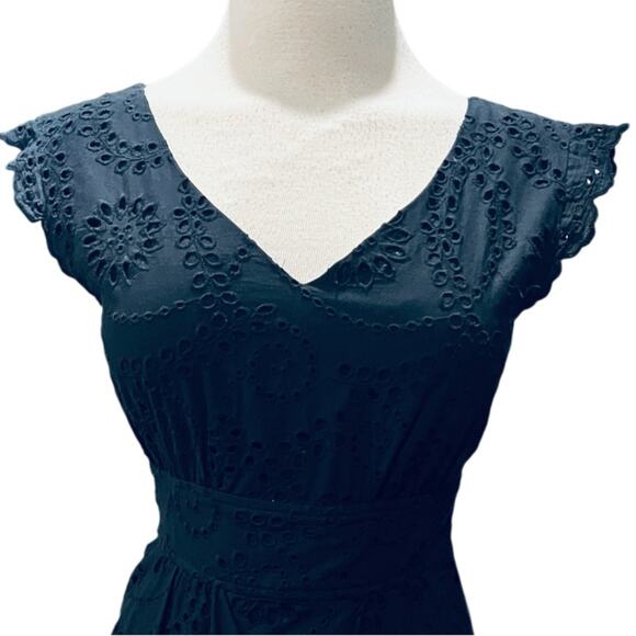 Gianni Bini Neck  Eyelet Dress Navy  Size 0 - Picture 2 of 6
